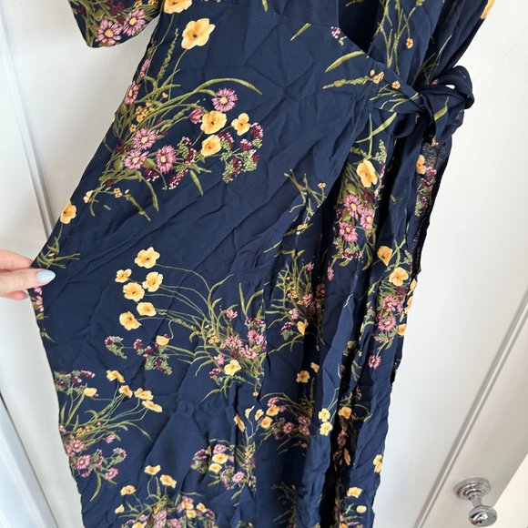 NWT Reformation Winslow Maxi Dress Plus Sz 1X in Mademoiselle Sheer Kimono - Picture 8 of 11